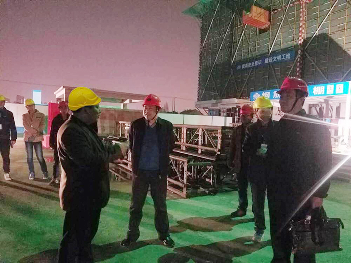 我公司西渚花苑一期項目土建及安裝(二標(biāo)段)工程迎來江蘇省建設(shè)廳節(jié)后復(fù)工檢查 我公司西渚花苑一期項目土建及安裝(二標(biāo)段)工程迎來江蘇省建設(shè)廳節(jié)后復(fù)工檢查